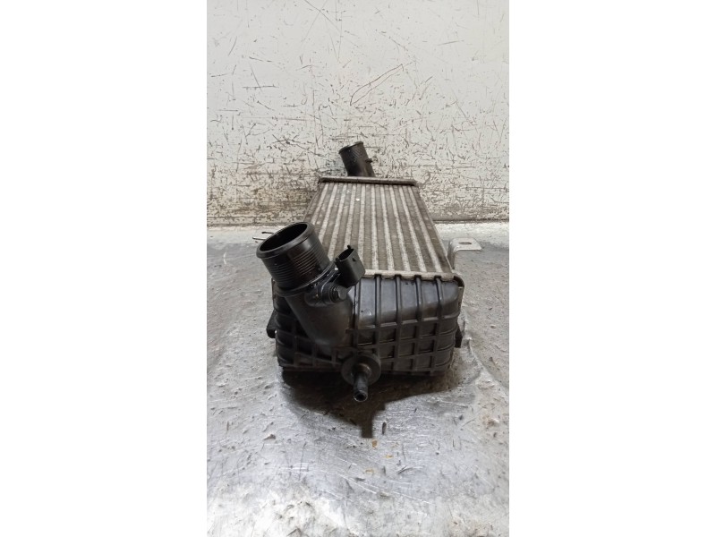 Recambio de intercooler para kia sportage business 2wd referencia OEM IAM 282702A510  