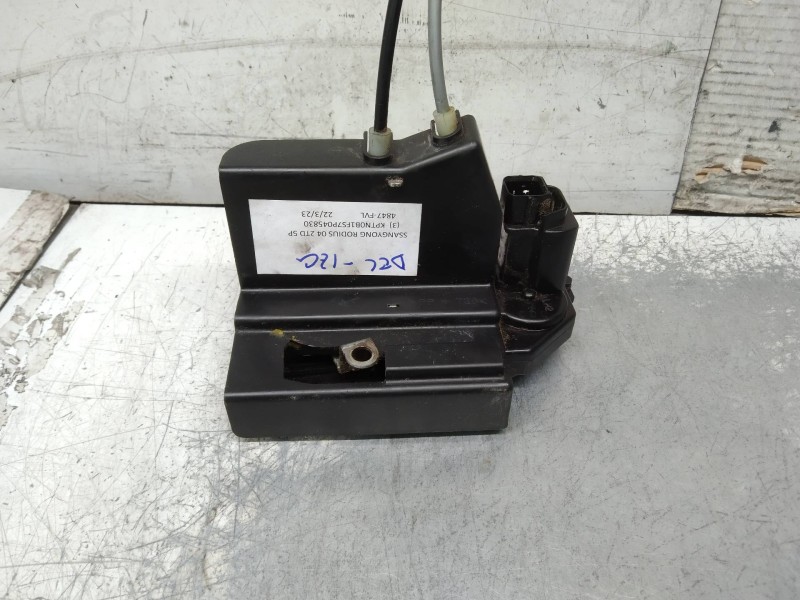 Recambio de motor cierre centralizado delantero izquierdo para ssangyong rodius xdi referencia OEM IAM   5P