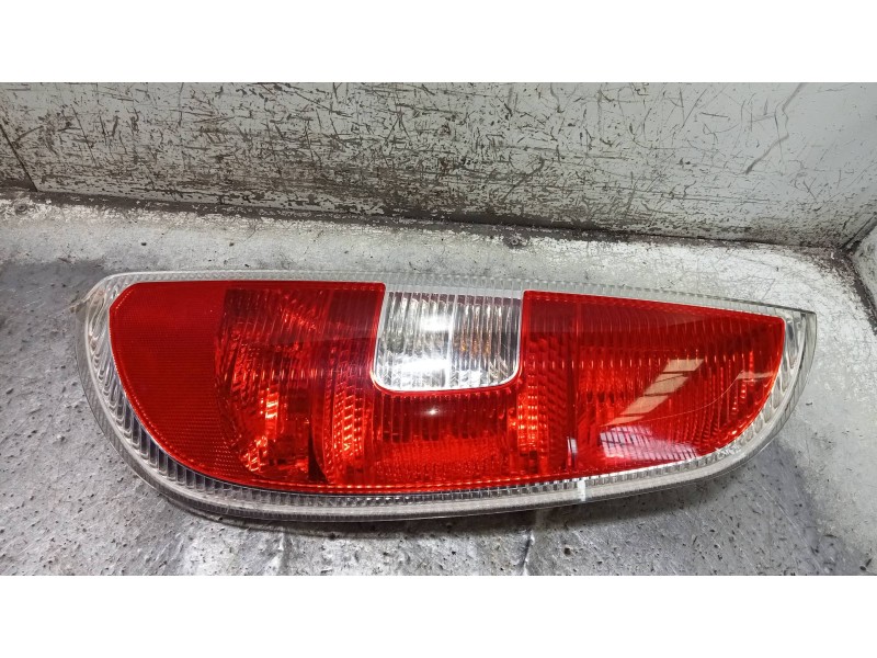 Recambio de piloto trasero derecho para skoda roomster (5j7) family referencia OEM IAM 5J7945112 5J7945096 