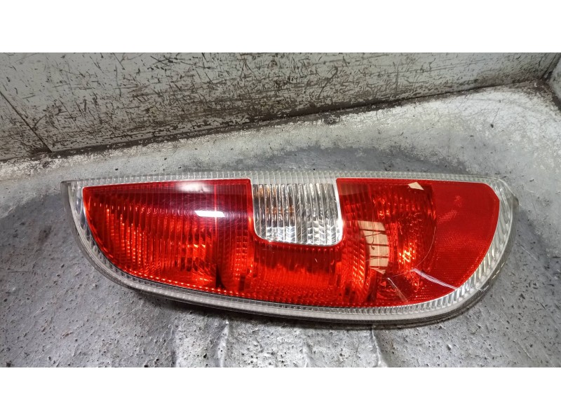 Recambio de piloto trasero izquierdo para skoda roomster (5j7) family referencia OEM IAM 5J7945111 5J7945095 