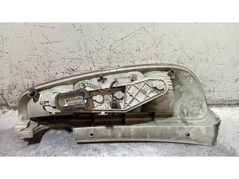 Recambio de piloto trasero izquierdo para skoda roomster (5j7) family referencia OEM IAM 5J7945111 5J7945095 