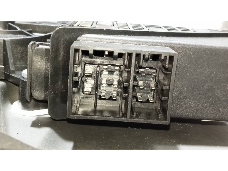 Recambio de elevalunas delantero derecho para skoda roomster (5j7) family referencia OEM IAM 5J7837402A 6Y2959801 