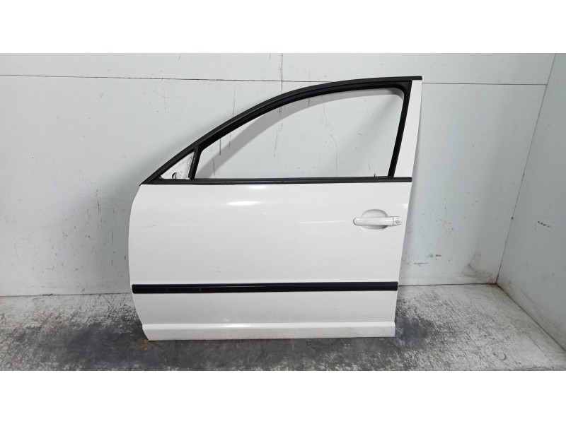 Recambio de puerta delantera izquierda para skoda superb (3u4) 1.9 tdi referencia OEM IAM   4P