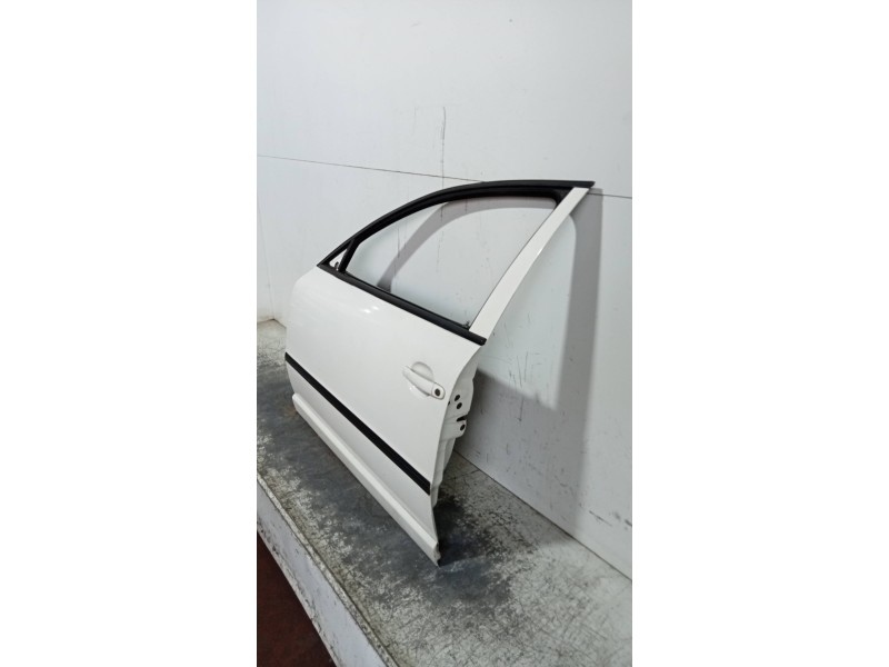 Recambio de puerta delantera izquierda para skoda superb (3u4) 1.9 tdi referencia OEM IAM   4P