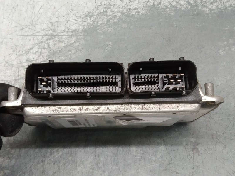 Recambio de centralita motor uce para volkswagen golf iv berlina (1j1) conceptline referencia OEM IAM 0281011065 038906019DD EDC