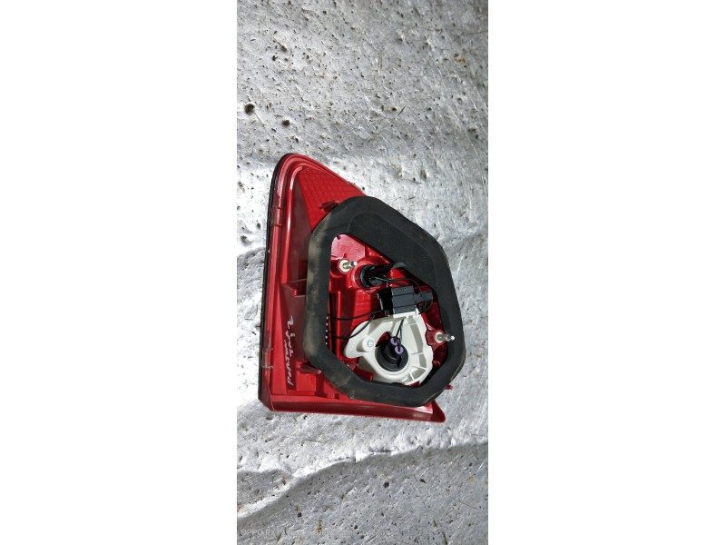 Recambio de piloto trasero izquierdo interior para volkswagen passat lim. (362) 2.0 tdi referencia OEM IAM 3AE945093D 90004893 