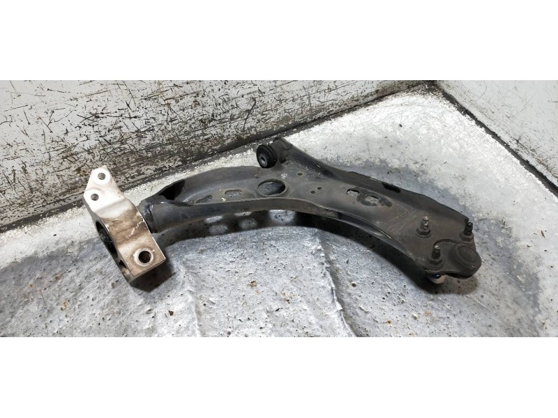Recambio de brazo suspension inferior delantero izquierdo para volkswagen passat lim. (362) 2.0 tdi referencia OEM IAM   