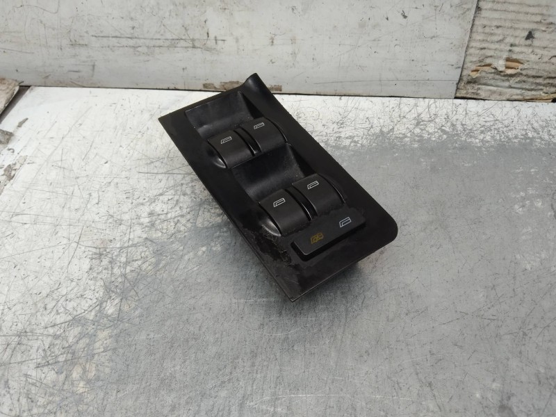 Recambio de mando elevalunas delantero izquierdo para audi a6 berlina (4b2) 2.5 tdi referencia OEM IAM 4B0959851  
