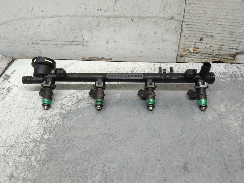 Recambio de rampa inyectora para renault megane ii berlina 3p confort authentique referencia OEM IAM 7700107405 7700112777 