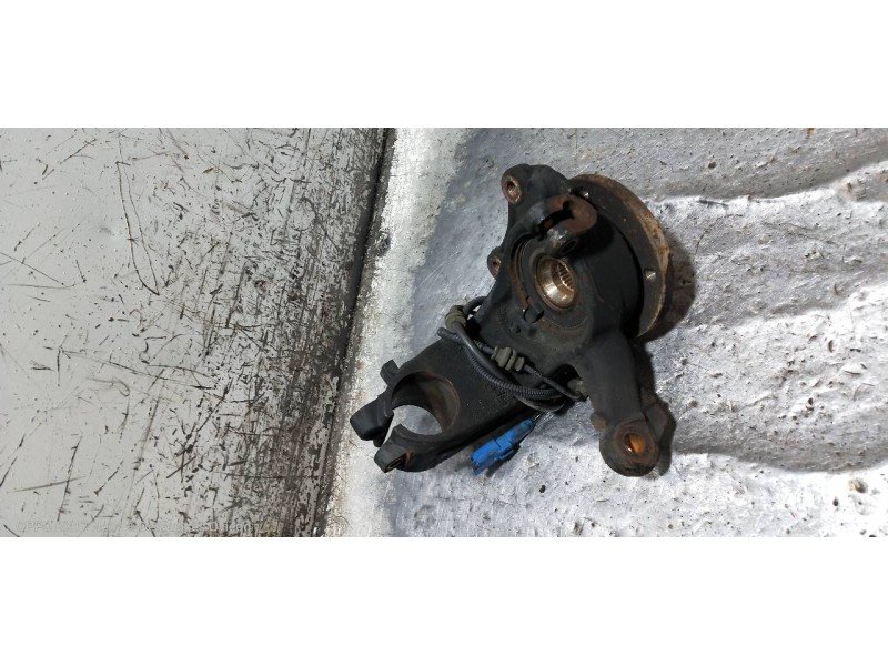 Recambio de mangueta delantera izquierda para citroen ds3 1.6 16v referencia OEM IAM   