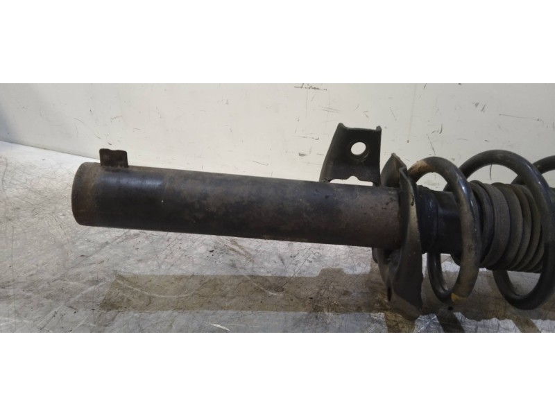 Recambio de amortiguador delantero derecho para seat leon (1p1) fr referencia OEM IAM   