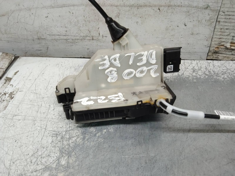 Recambio de motor cierre centralizado delantero derecho para peugeot 208 referencia OEM IAM 9812500780  5P