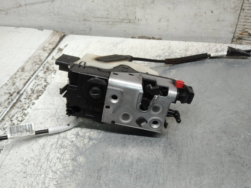 Recambio de motor cierre centralizado trasero derecho para peugeot 208 referencia OEM IAM 9812501180  5P Recambio de motor cierre centralizado trasero derecho para peugeot 208 referencia OEM IAM 9812501180  5P