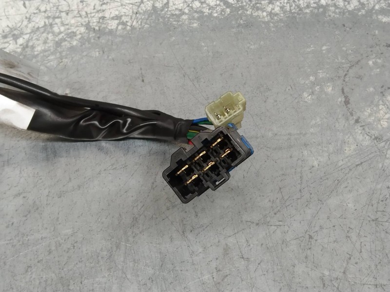 Recambio de conmutador de arranque para kia shuma 1.5 ls berlina portón referencia OEM IAM 47361A  