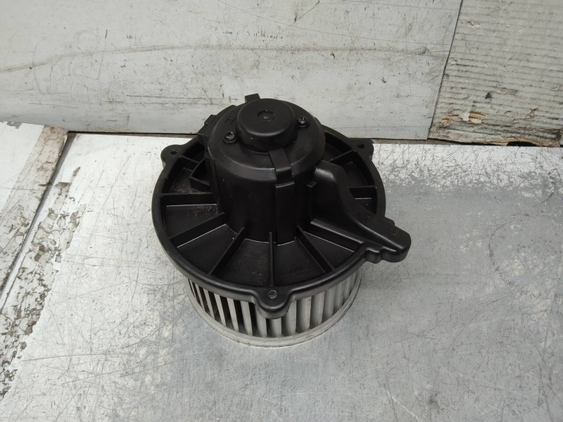 Recambio de motor calefaccion para kia shuma 1.5 ls berlina portón referencia OEM IAM   