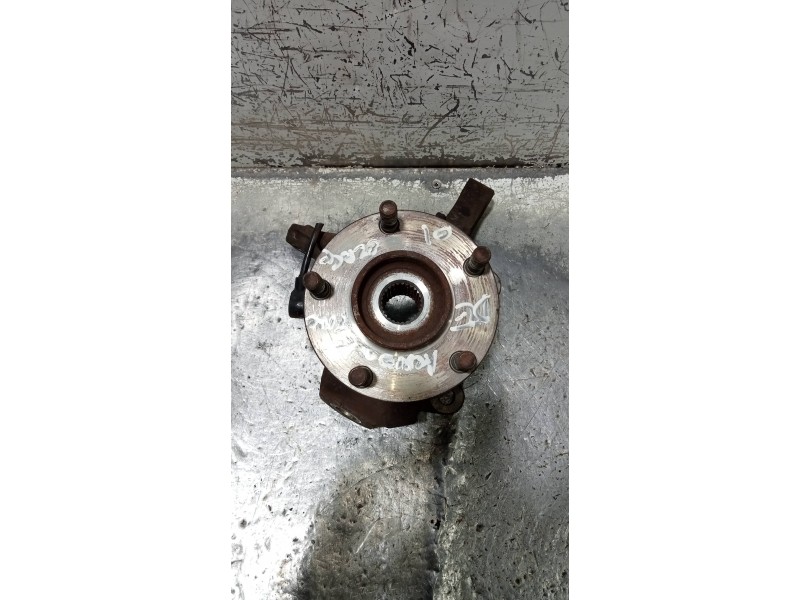 Recambio de mangueta delantera derecha para nissan almera tino (v10m) básico referencia OEM IAM   