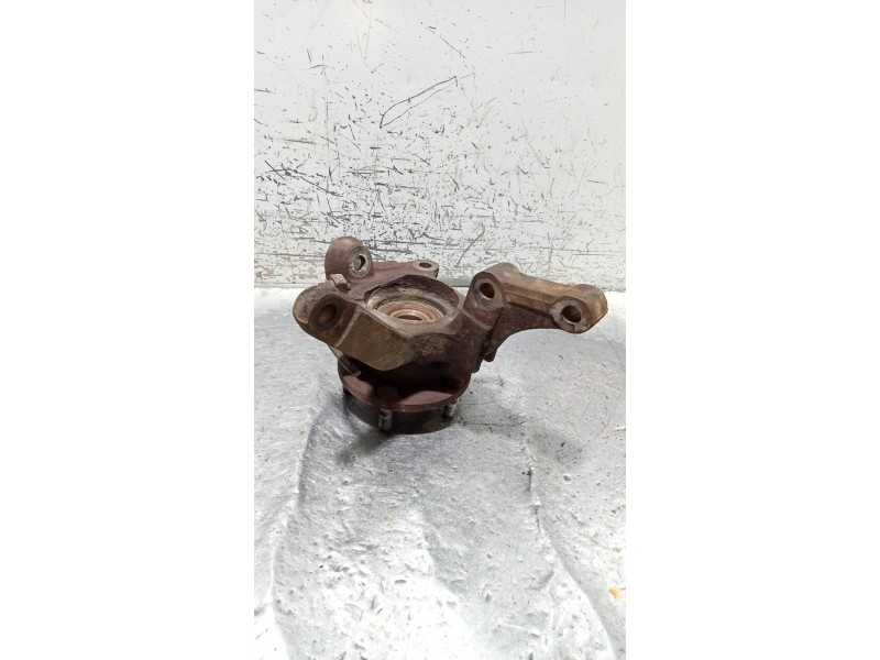 Recambio de mangueta delantera derecha para nissan almera tino (v10m) básico referencia OEM IAM   