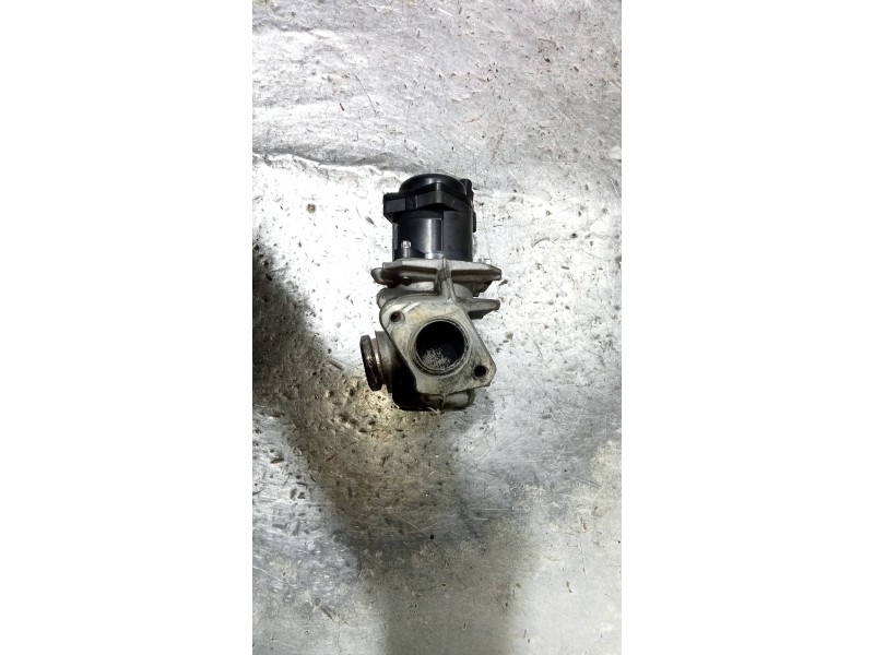 Recambio de valvula egr para peugeot 207 urban referencia OEM IAM   