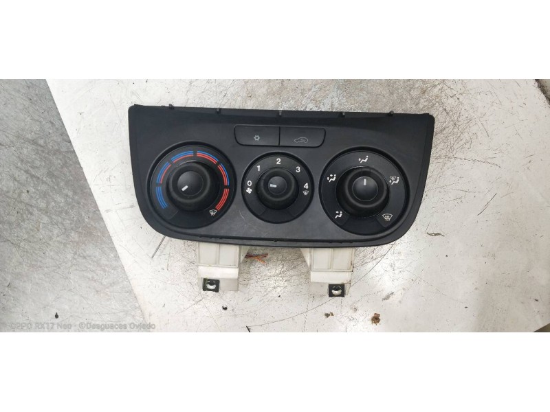 Recambio de mando calefaccion / aire acondicionado para opel combo d expression l1h1 referencia OEM IAM 735495657  