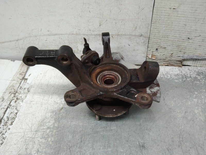 Recambio de mangueta delantera derecha para chevrolet kalos 1.4 se referencia OEM IAM   