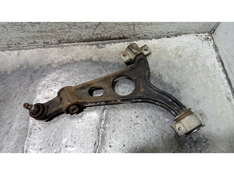 Recambio de brazo suspension inferior delantero derecho para alfa romeo 156 (116) 2.0 t.spark distinctive selespeed referencia O
