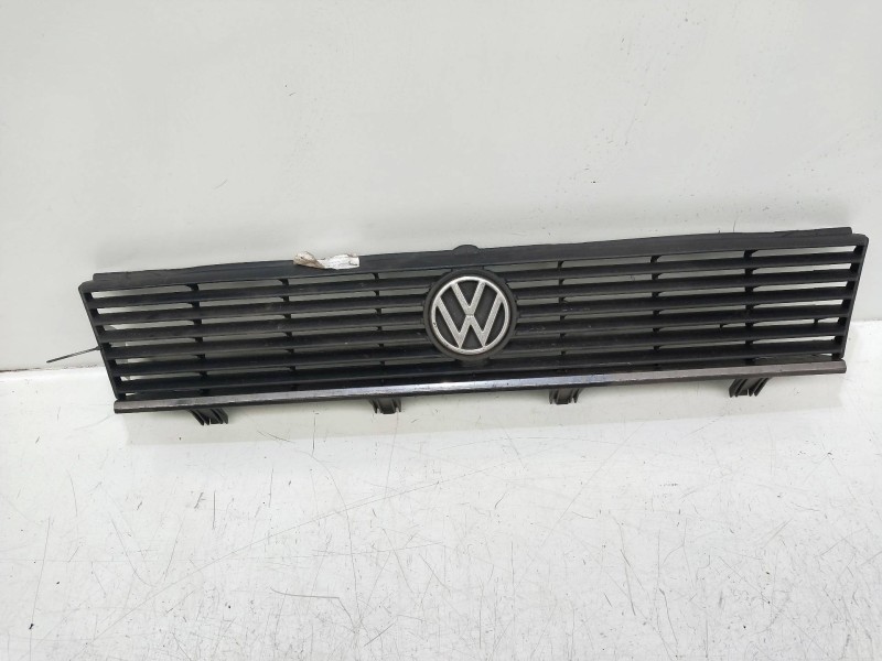 Recambio de rejilla delantera para volkswagen passat (321/23/27/31) 1.8 referencia OEM IAM   