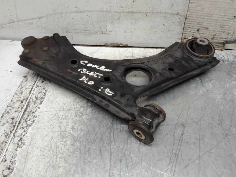 Recambio de brazo suspension inferior delantero izquierdo para opel combo d expression l1h1 referencia OEM IAM   