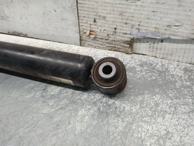 Recambio de amortiguador trasero derecho para opel combo d expression l1h1 referencia OEM IAM 51960190  