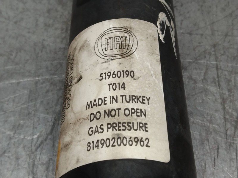 Recambio de amortiguador trasero izquierdo para opel combo d expression l1h1 referencia OEM IAM 51960190  