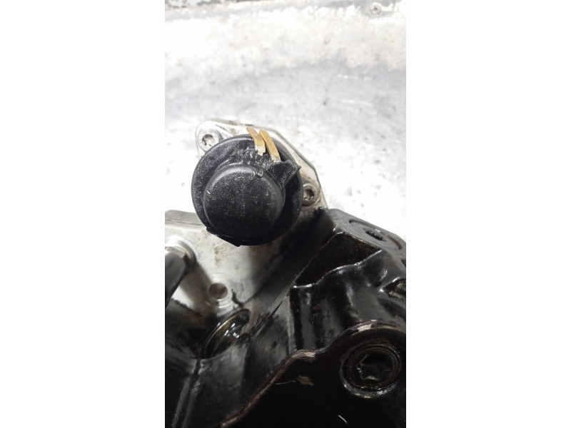 Recambio de bomba inyeccion para kia carens (un) emotion referencia OEM IAM 0445010121  BOSCH