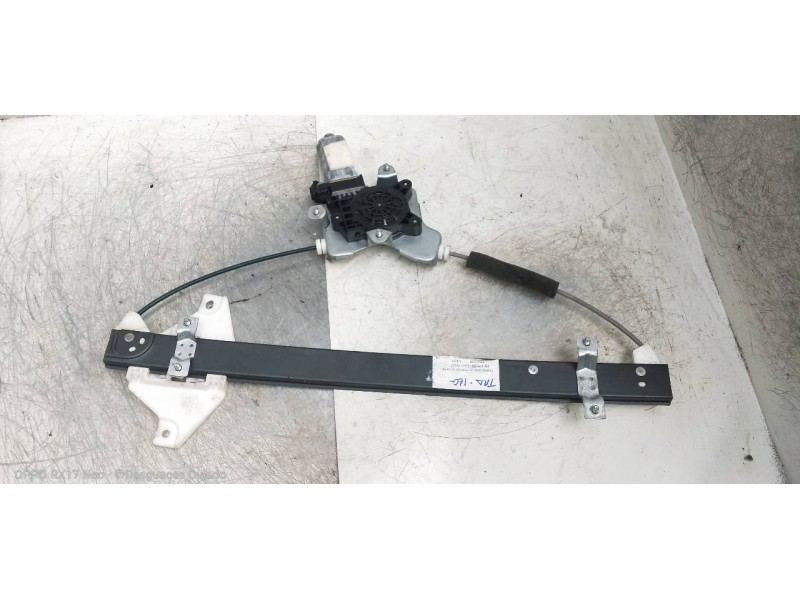 Recambio de elevalunas trasero izquierdo para ssangyong actyon 200 xdi referencia OEM IAM 8810021002  5P