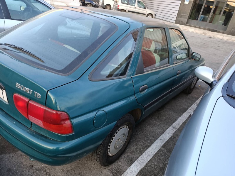 ford escort berl./turnier del año 1998 ford escort berl./turnier del año 1998