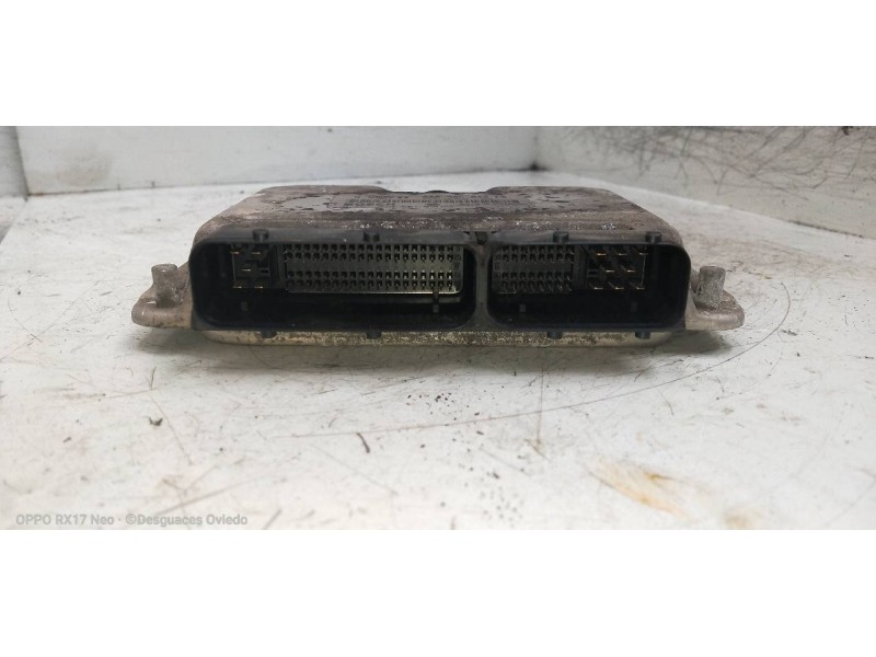 Recambio de centralita motor uce para volkswagen golf iv berlina (1j1) highline referencia OEM IAM 0281010651 038906012FB 