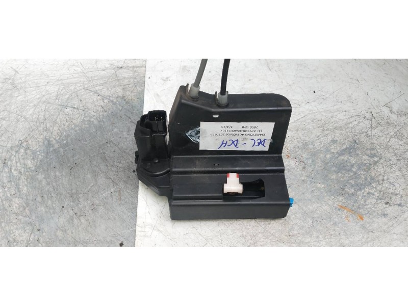 Recambio de motor cierre centralizado delantero derecho para ssangyong actyon 200 xdi referencia OEM IAM   