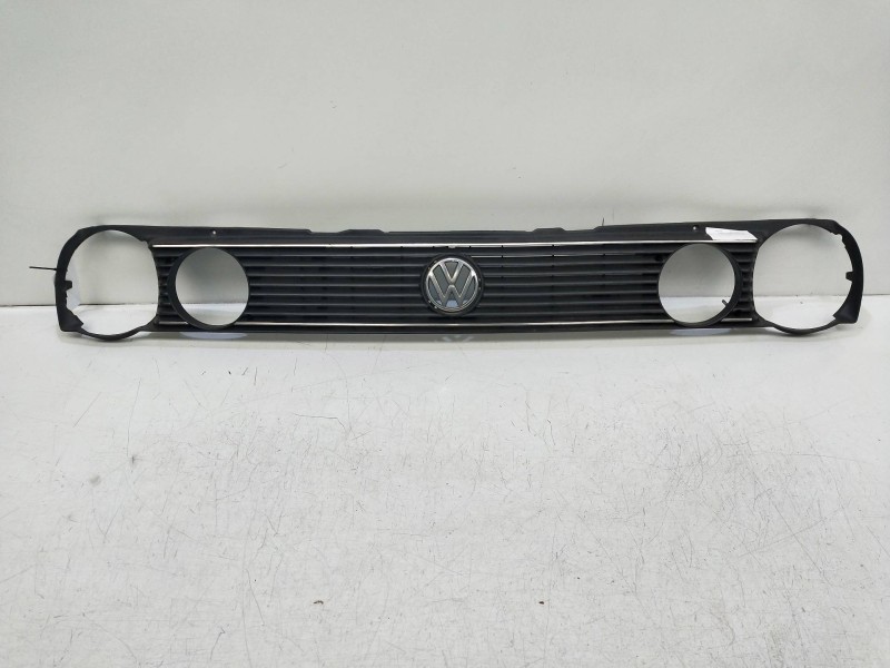 Recambio de rejilla delantera para volkswagen polo (867/871/873) 1.3 referencia OEM IAM   