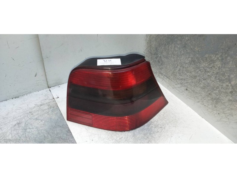 Recambio de piloto trasero derecho para volkswagen golf iv berlina (1j1) 1.9 tdi referencia OEM IAM   