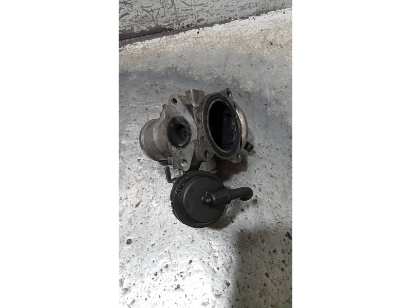 Recambio de caja mariposa para seat ibiza (6l1) signo referencia OEM IAM   