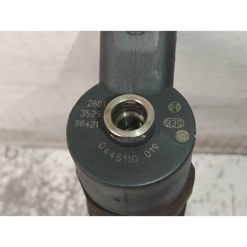 Recambio de inyector para fiat punto berlina (188) 1.9 d (i) referencia OEM IAM 0445110019  