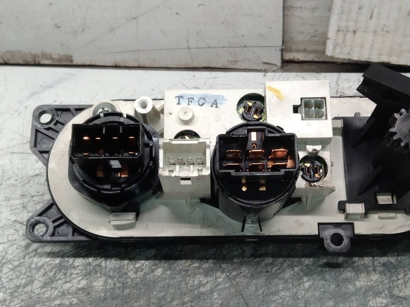 Recambio de mando calefaccion / aire acondicionado para hyundai lantra berlina (rd) 1.9 d gls referencia OEM IAM   
