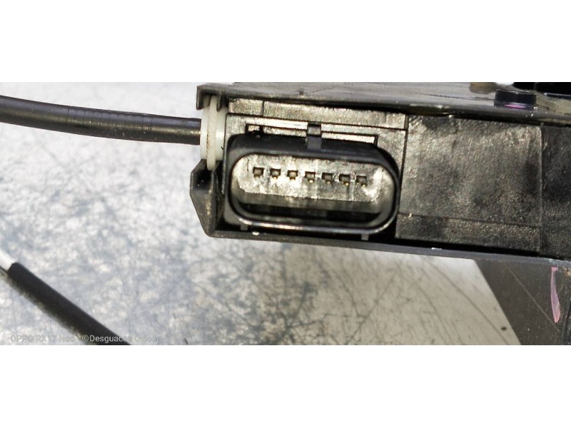 Recambio de motor cierre centralizado trasero derecho para peugeot 308 1.6 16v e-hdi fap referencia OEM IAM 9810309880  