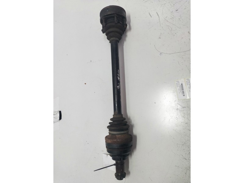 Recambio de transmision trasera izquierda para bmw x5 (e53) 3.0i referencia OEM IAM 7500916A102  