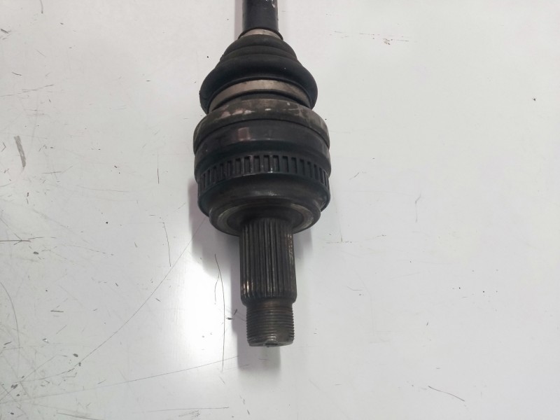 Recambio de transmision trasera derecha para bmw serie x3 (g01) sdrive18d referencia OEM IAM    Recambio de transmision trasera derecha para bmw serie x3 (g01) sdrive18d referencia OEM IAM