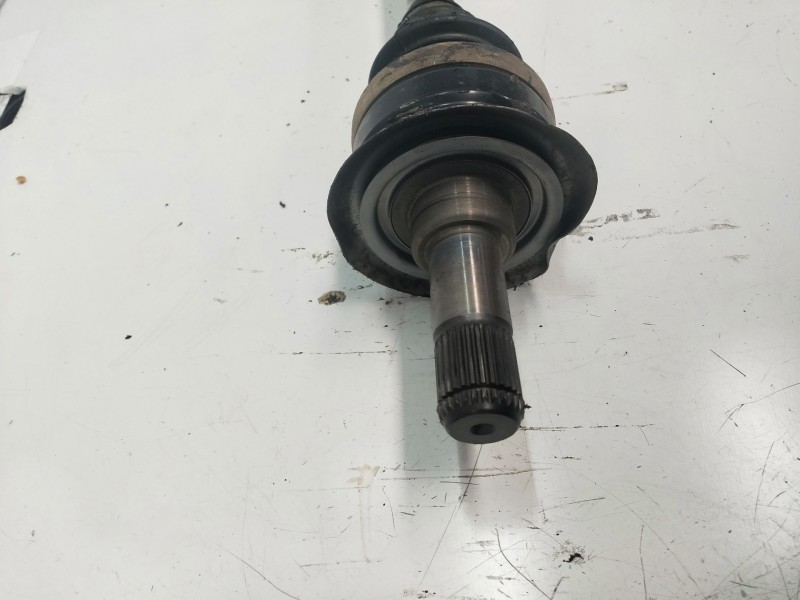 Recambio de transmision trasera derecha para bmw serie 5 lim. (f10) 520d referencia OEM IAM 7614290A103  