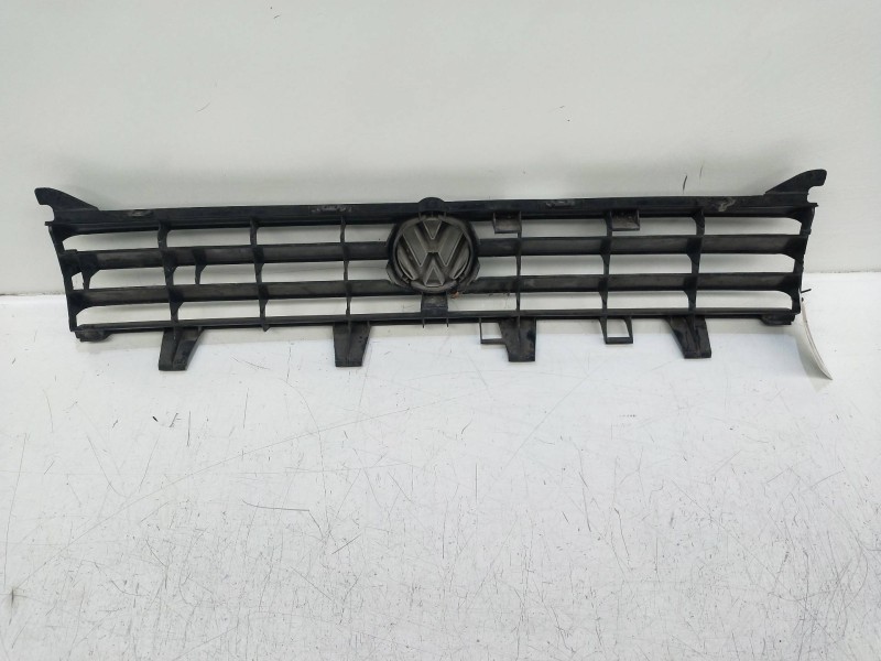 Recambio de rejilla delantera para volkswagen santana (327) referencia OEM IAM   