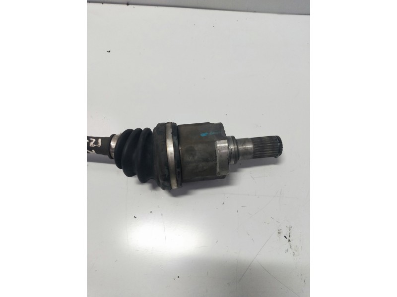 Recambio de transmision delantera izquierda para kia rio 1.2 cat referencia OEM IAM L000  