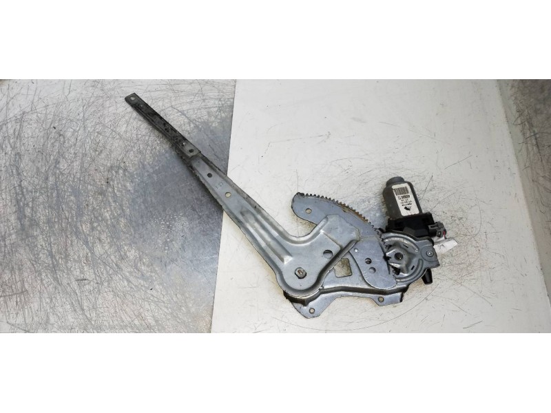 Recambio de elevalunas trasero izquierdo para nissan almera (n16/e) elegance referencia OEM IAM   