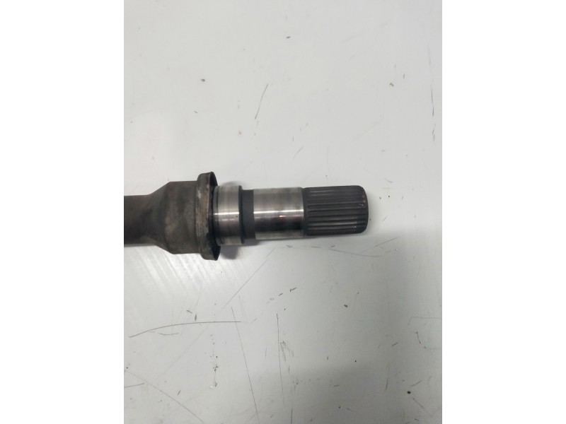 Recambio de transmision delantera derecha para kia carnival ii 2.5 v6 ex referencia OEM IAM   