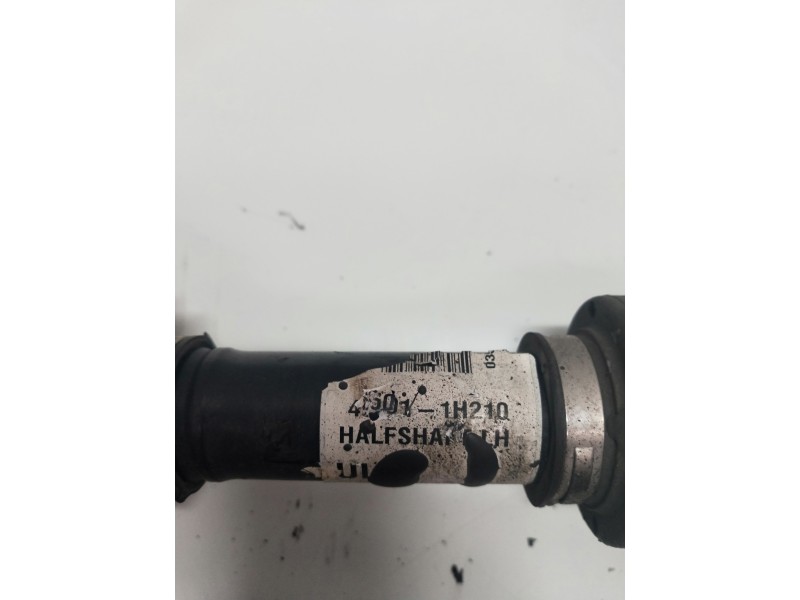 Recambio de transmision delantera izquierda para kia cee´d emotion referencia OEM IAM 45011H210  