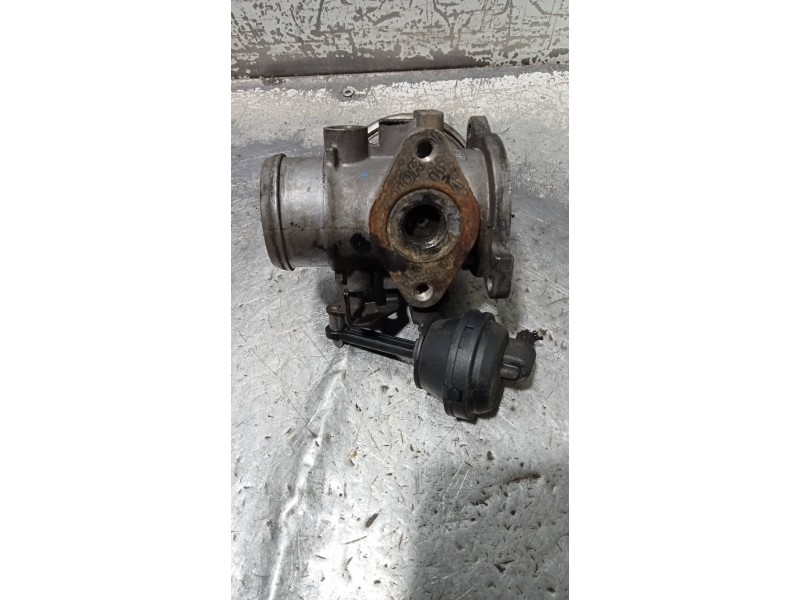 Recambio de valvula egr para seat leon (1m1) signo referencia OEM IAM 038129637  