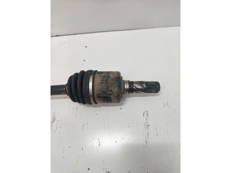 Recambio de transmision delantera izquierda para kia sorento 2.5 crdi cat referencia OEM IAM   